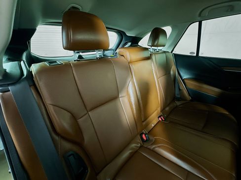 Used 2022 Subaru Outback Touring XT w/ Popular Package #2 image 27