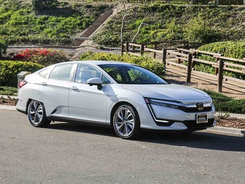 Used 2019 Honda Clarity Touring image 9