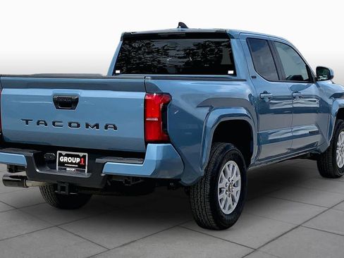 Used 2026 Toyota Tacoma SR5 image 13