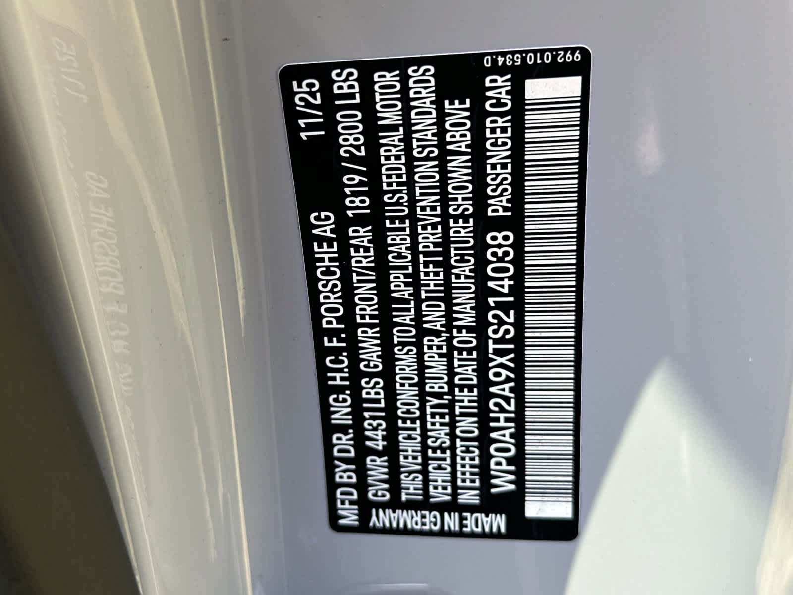 Certified 2026 Porsche 911 Carrera 4S AWD/4WD image 32