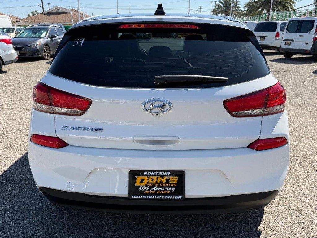 Used 2020 Hyundai Elantra GT w/ Style Package 02 FWD image 7