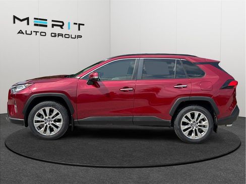Used 2020 Toyota RAV4 Limited FWD image 5