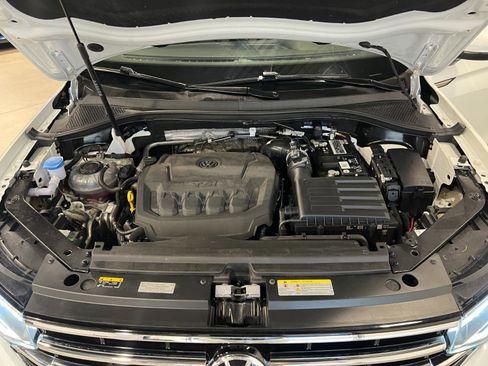 Used 2023 Volkswagen Tiguan SE image 44