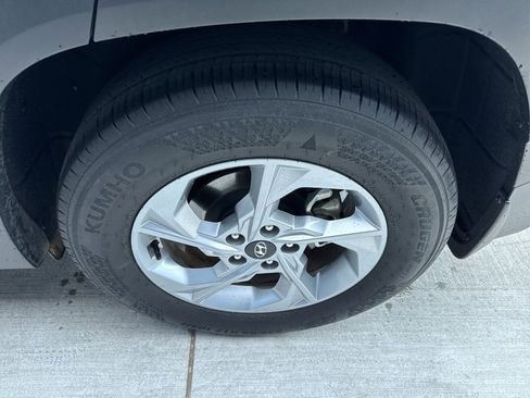 Used 2023 Hyundai Tucson SE image 17