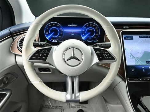 Used 2023 Mercedes-Benz EQE 500 4MATIC SUV image 30