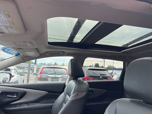 Used 2015 Nissan Murano SL w/ SL Technology Package AWD/4WD image 18