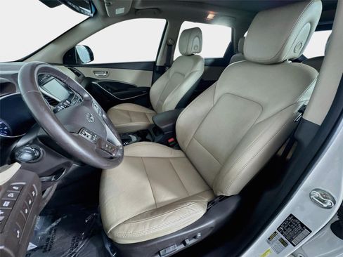 Used 2018 Hyundai Santa Fe Limited AWD/4WD image 11