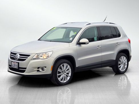 Used 2009 Volkswagen Tiguan SE AWD/4WD image 8