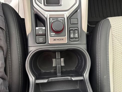 Used 2024 Subaru Forester Premium AWD/4WD image 21