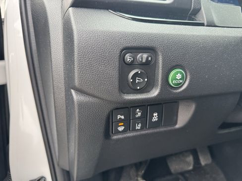 Used 2025 Honda Passport Black Edition image 14