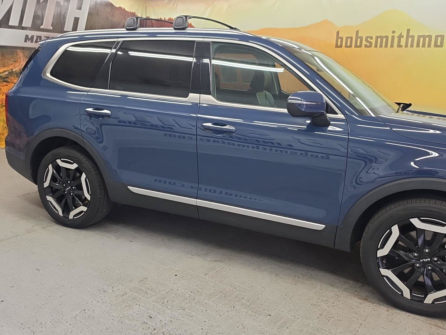 Used 2025 Kia Telluride S AWD/4WD image 21