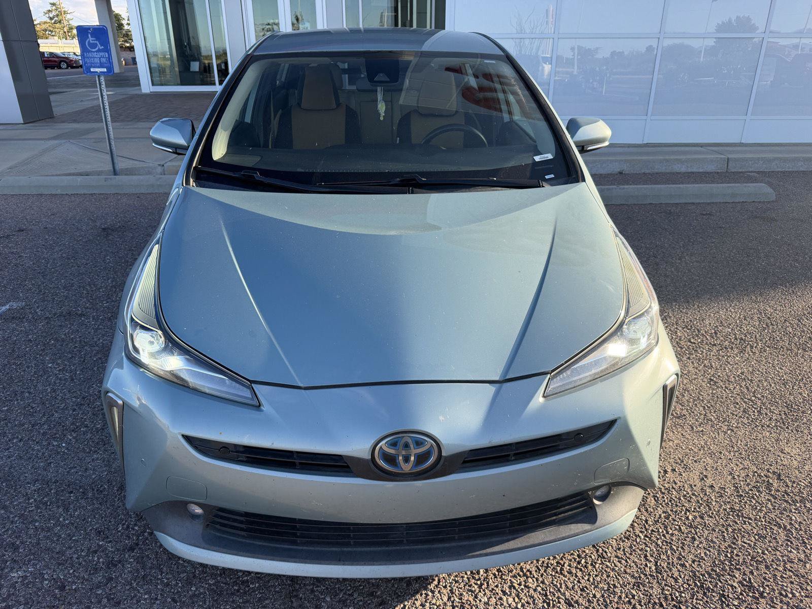 Used 2020 Toyota Prius LE AWD/4WD image 8