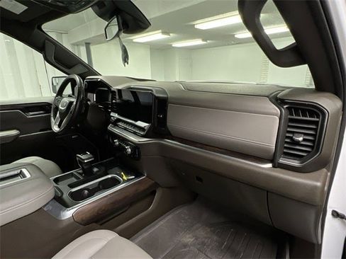 Certified 2022 GMC Sierra 1500 SLT w/ SLT Convenience Package image 64