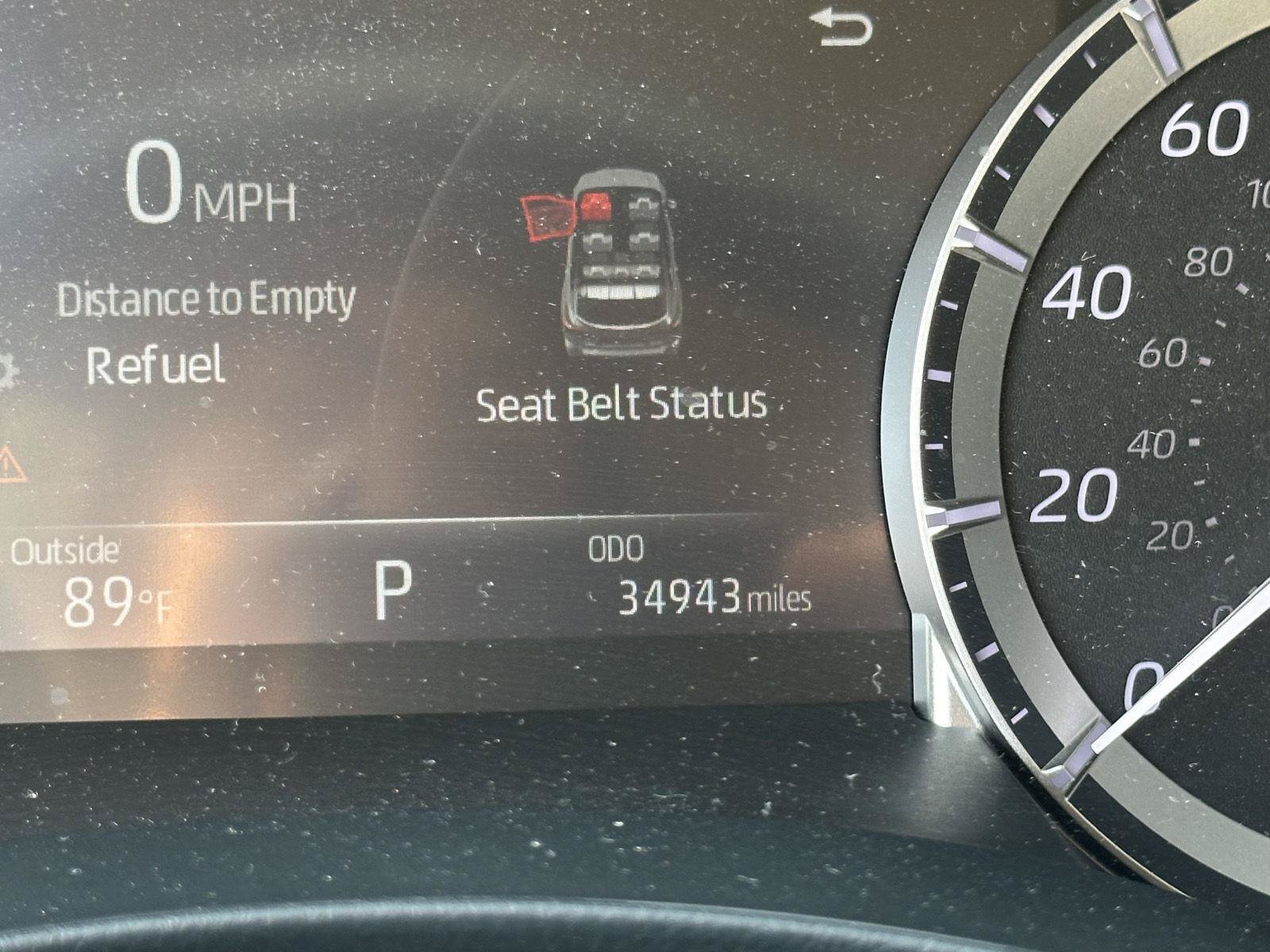 Used 2023 Toyota Highlander XLE FWD image 14