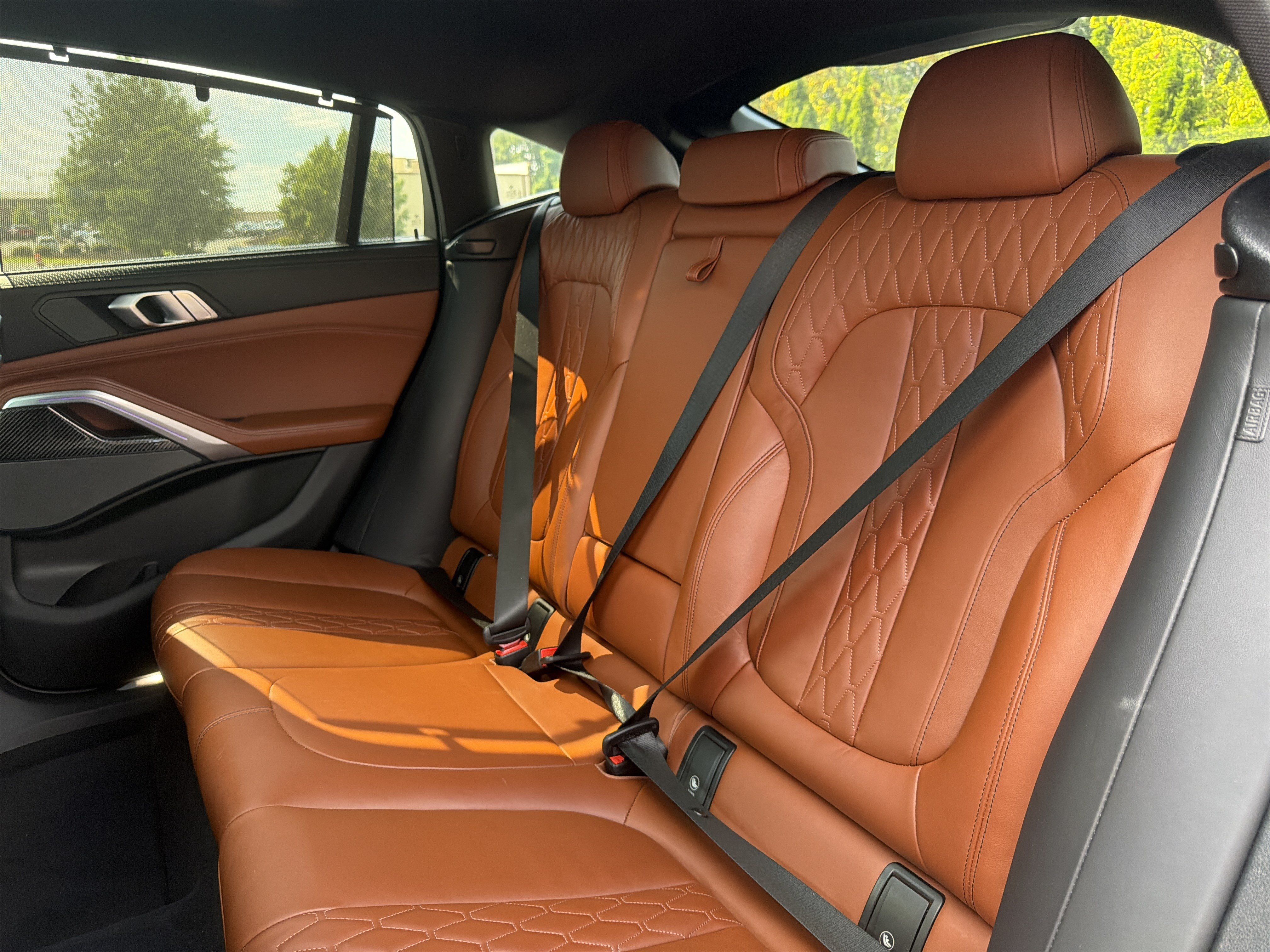 Used 2021 BMW X6 M50i w/ Executive Package AWD/4WD image 9