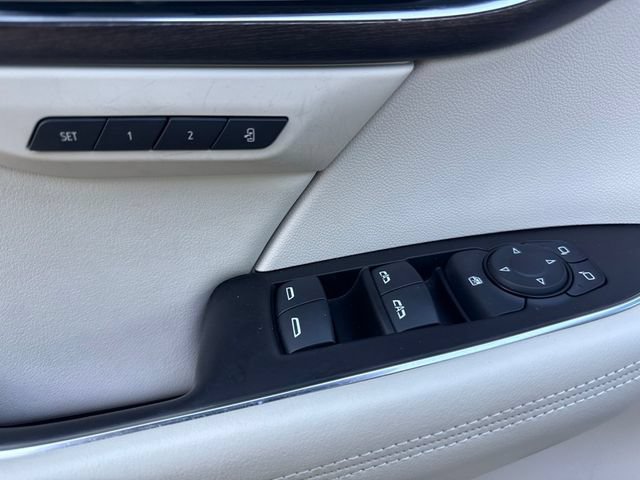 Used 2023 Buick Envision Avenir AWD/4WD image 11
