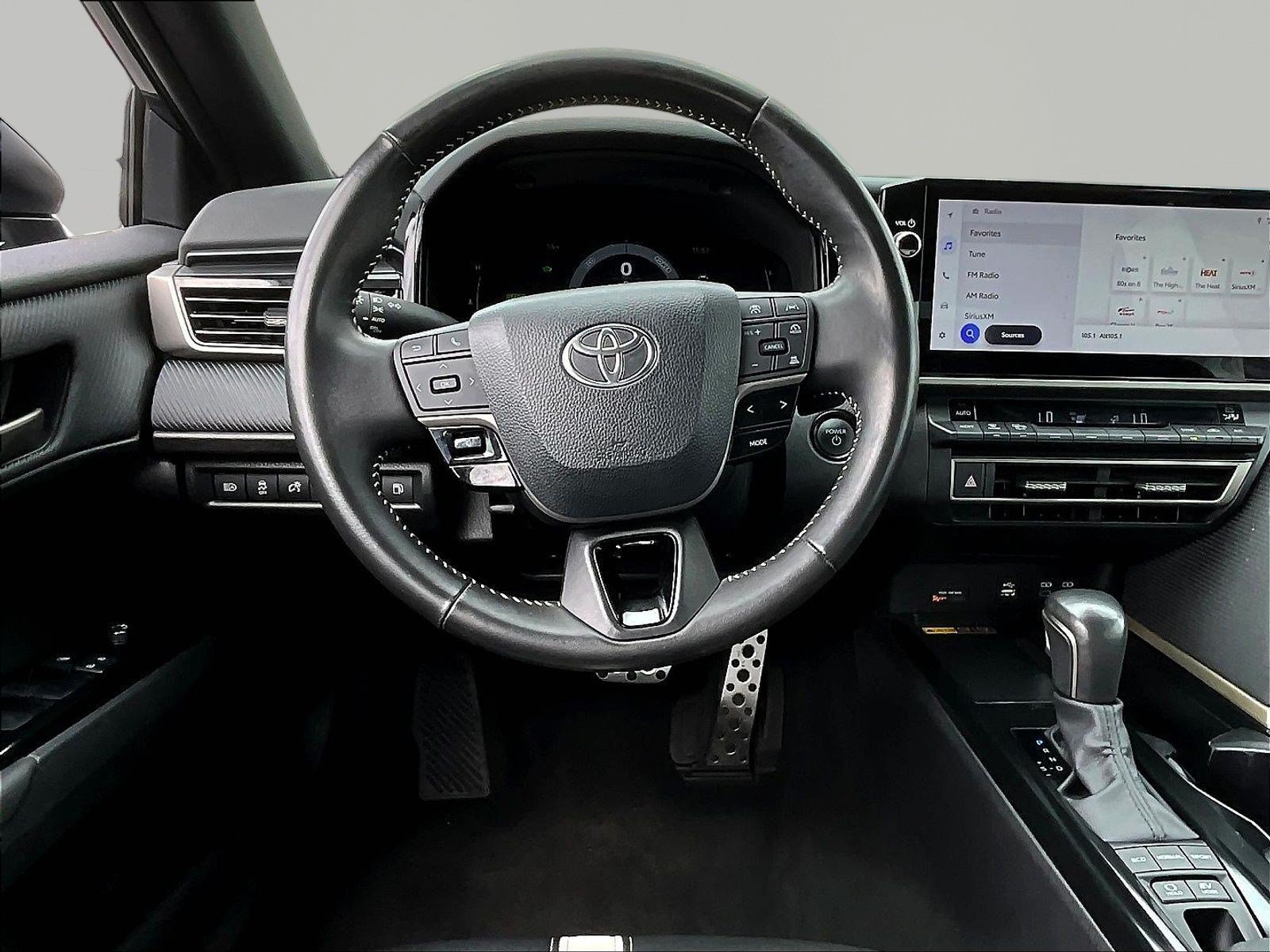 Used 2025 Toyota Camry SE w/ Multimedia Upgrade Package FWD image 8
