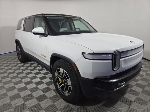 Used 2023 Rivian R1S Launch Edition AWD/4WD image 7