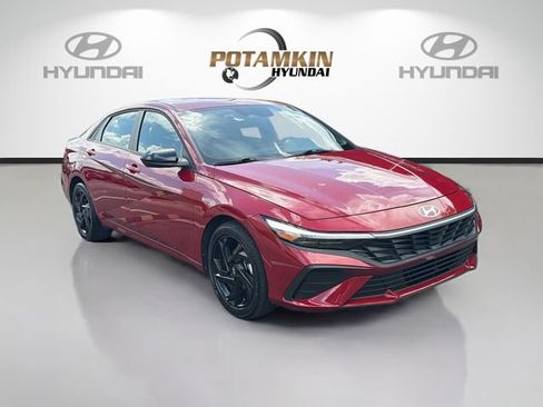 Certified 2026 Hyundai Elantra Sport FWD image 3
