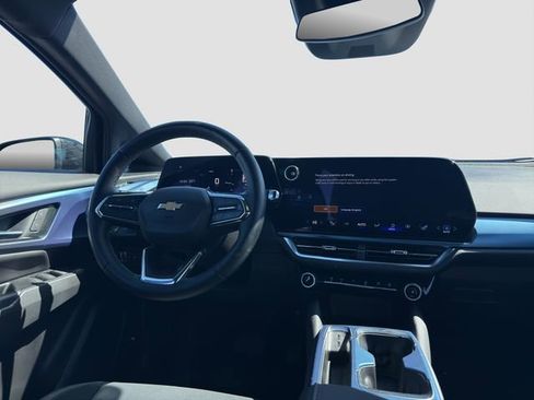 Used 2024 Chevrolet Equinox EV LT image 14