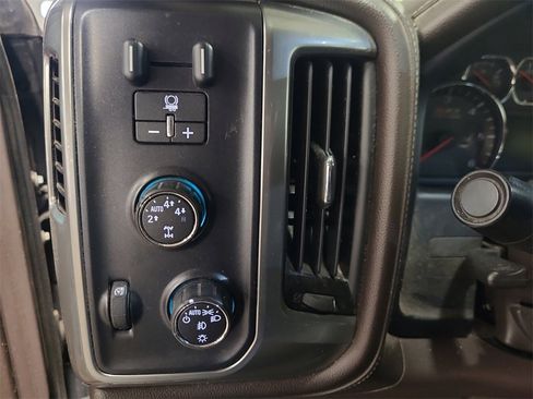 Used 2014 Chevrolet Silverado 1500 LTZ Z71 image 26