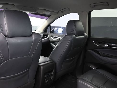 Used 2018 Buick Enclave Essence image 23