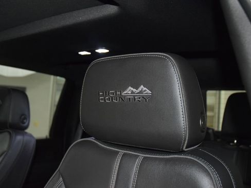 Used 2022 Chevrolet Silverado 3500 High Country w/ Z71 Off-Road Package AWD/4WD image 44