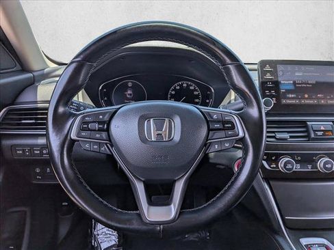 Used 2020 Honda Accord Touring image 12