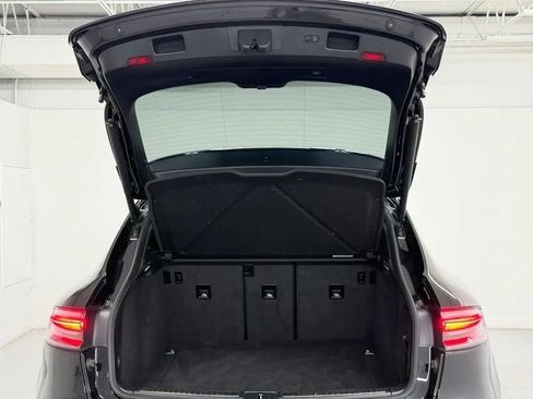 Used 2022 Porsche Macan S AWD/4WD image 38