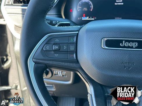 Certified 2025 Jeep Grand Cherokee Limited image 25