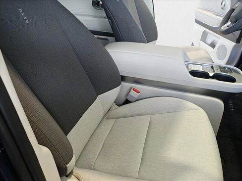 New 2026 Hyundai Ioniq 9 SE image 20