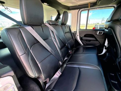 Used 2022 Jeep Wrangler Unlimited Rubicon 4xe w/ Steel Bumper Group image 20