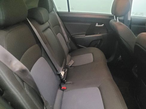 Used 2014 Kia Sportage LX image 19