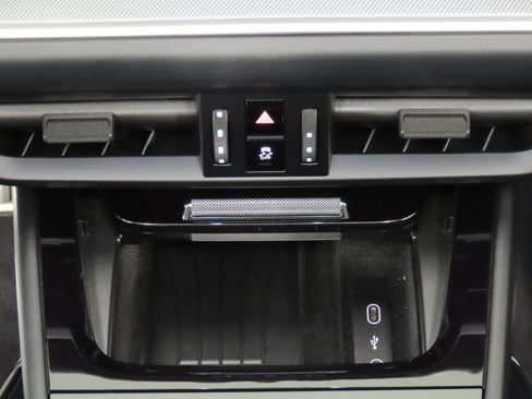 Certified 2026 Porsche Cayenne S AWD/4WD image 29