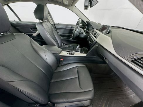 Used 2013 BMW 320i Sedan image 29