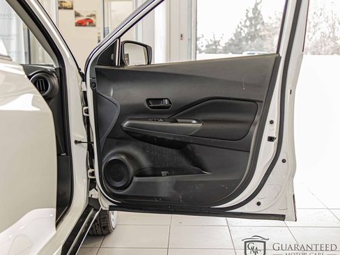 Used 2022 Nissan Kicks S image 37