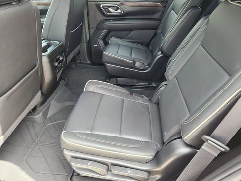 Used 2023 Chevrolet Tahoe Premier AWD/4WD image 30