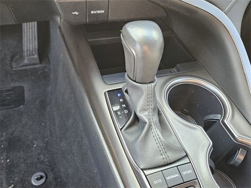 Used 2023 Toyota Camry XSE image 11