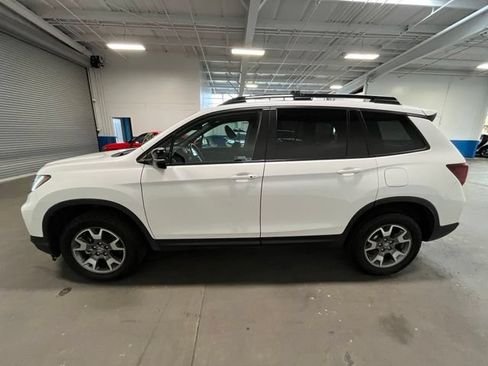 Used 2023 Honda Passport TrailSport image 6