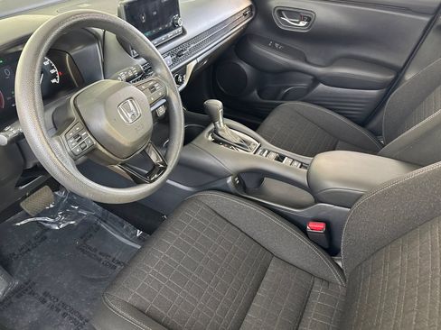 Used 2025 Honda HR-V LX image 4