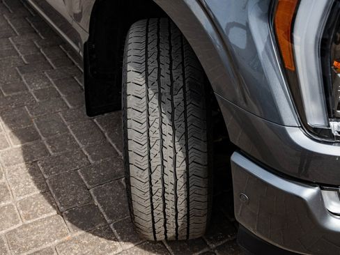 Used 2023 Ford F150 Platinum w/ FX4 Off-Road Package image 53