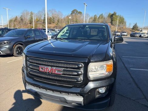 Used 2018 GMC Canyon SLE w/ Nightfall Edition image 2