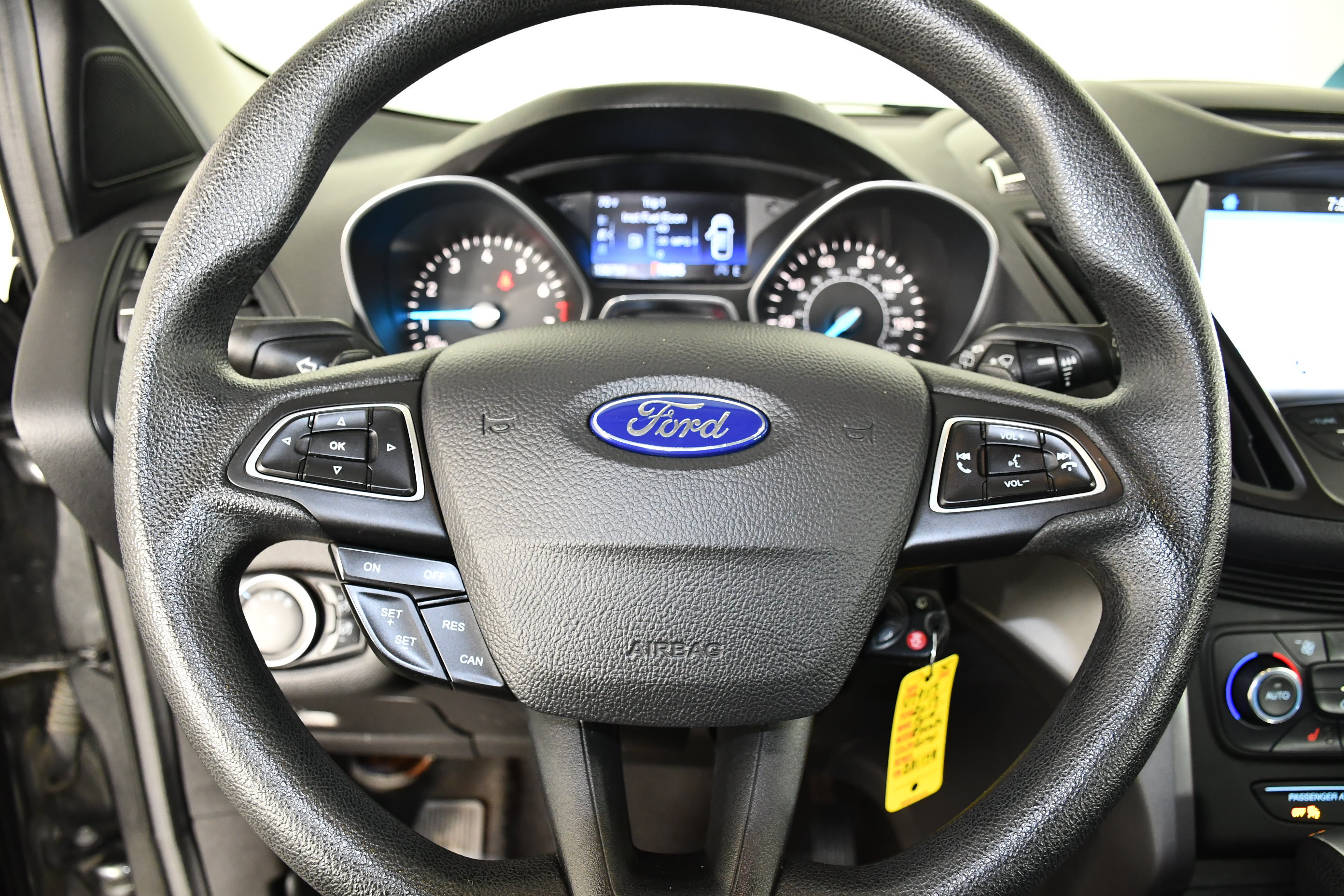 Used 2017 Ford Escape SE w/ Equipment Group 201A AWD/4WD image 19