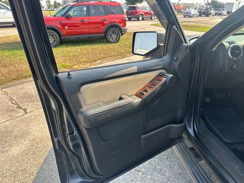 Used 2010 Ford Explorer Eddie Bauer RWD image 7