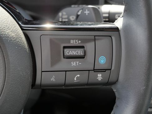 Used 2023 Nissan Rogue Platinum w/ Platinum Premium Package image 32