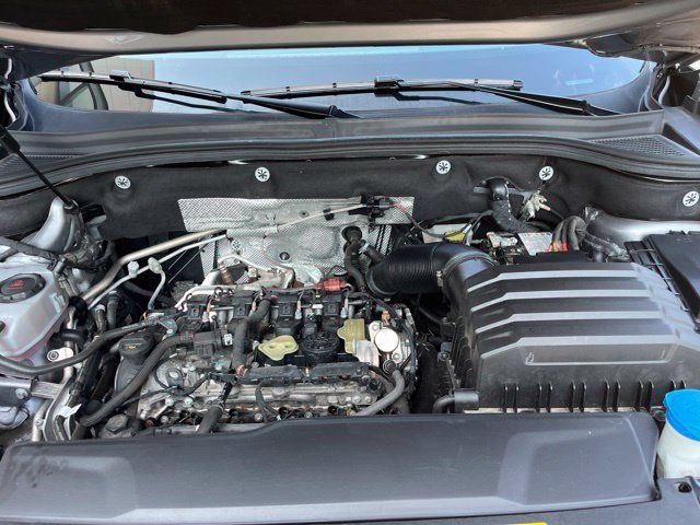 Used 2025 Volkswagen Atlas SE FWD image 37