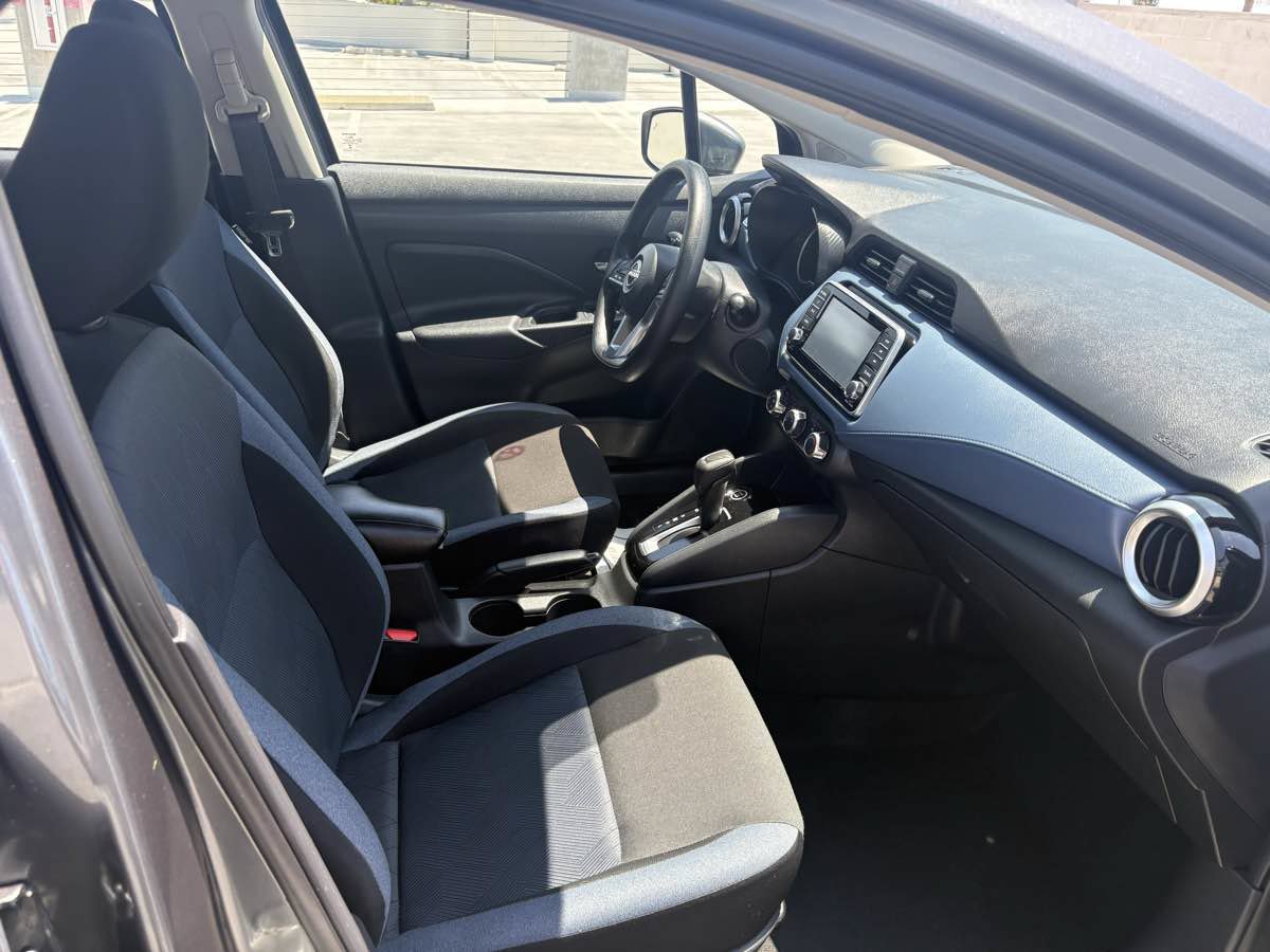 Used 2025 Nissan Versa SV FWD image 17