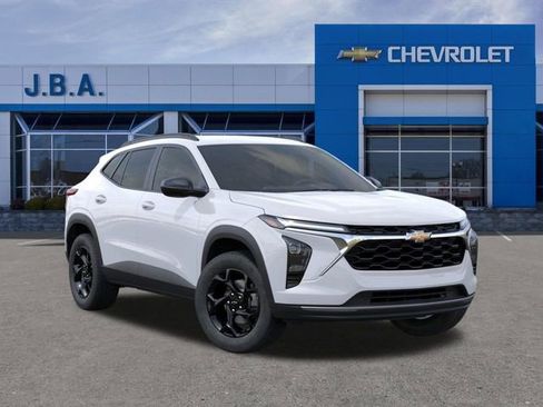 New 2026 Chevrolet Trax LT image 7