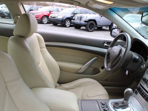 Used 2009 INFINITI G37 x Coupe w/ Premium Pkg AWD/4WD image 11