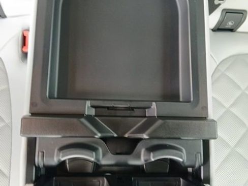 New 2026 BMW X5 sDrive40i image 16